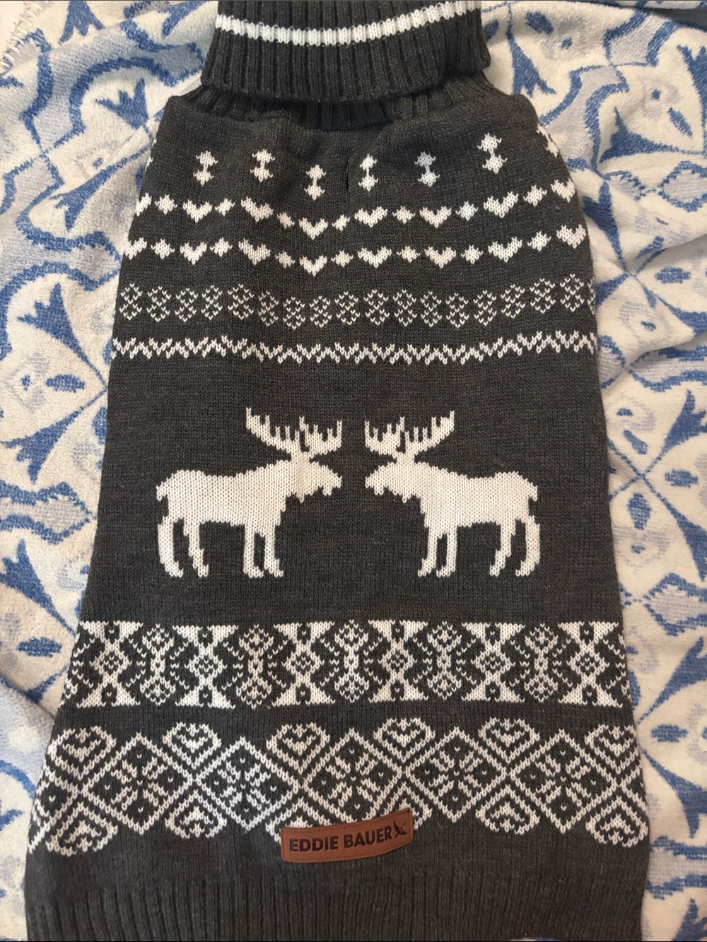 Eddie Bauer Dark Gray Turtleneck Fair Isle Moose Dog sweater size large